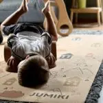 Zestaw korkowy do aktywności dla dzieci JUMIKI MAXI | Mata WIOSKA W GÓRACH XXL + akcesoria korkowe - obrazek 13