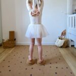 Mata do ćwiczeń dla dzieci korkowa JUMIKI W KROPKI XXL - obrazek 3