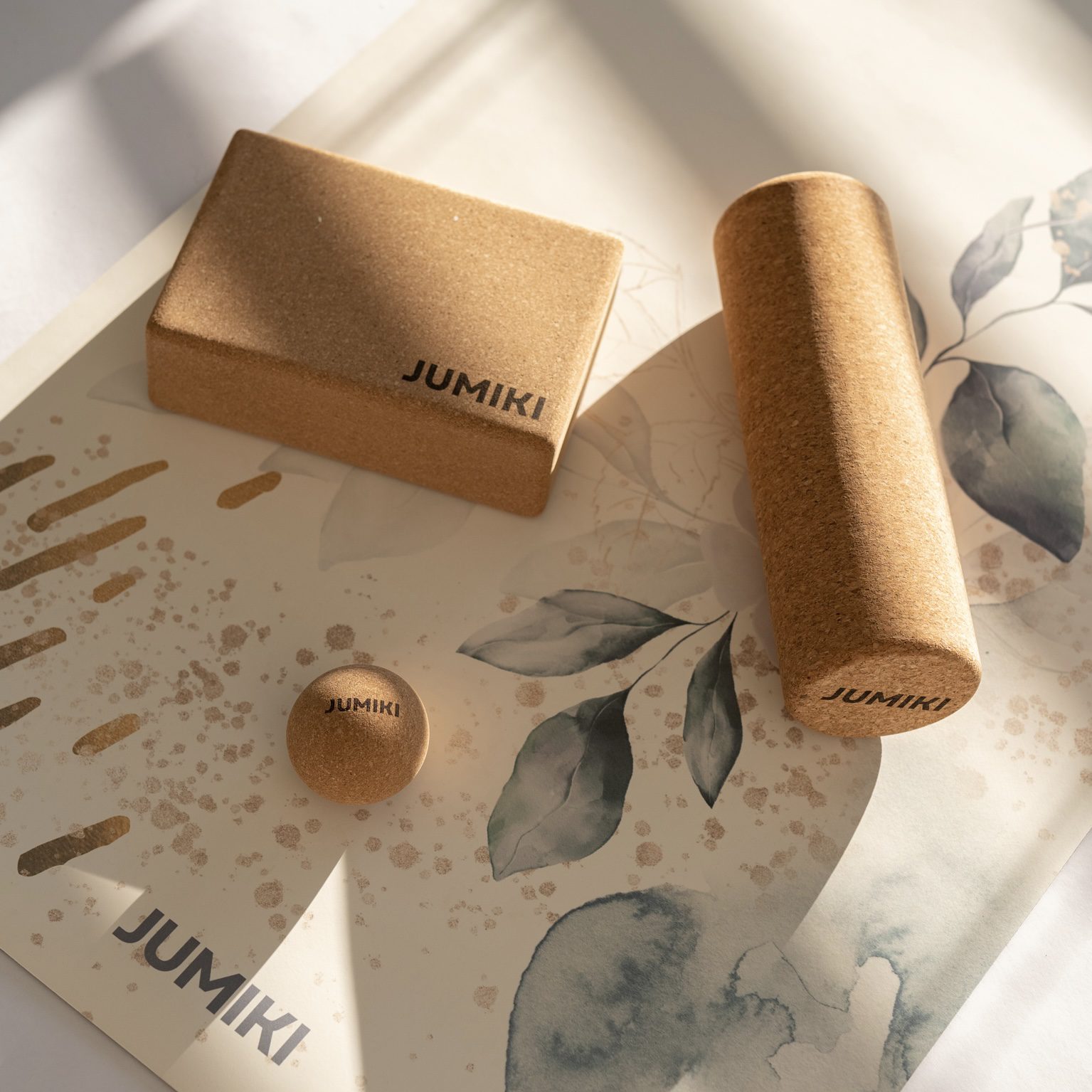 _DSC9284 Zestaw do ćwiczeń JUMIKI ZŁOTE LIŚCIE ESSENTIAL - obrazek 1