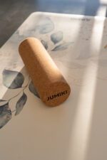 Mini roller do masażu | wałek do ćwiczeń korkowy JUMIKI XS 5,5 × 15 cm - obrazek 6
