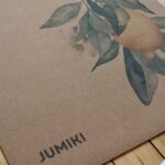 Mata do ćwiczeń korkowa JUMIKI Z CYTRYNAMI XXL - obrazek 3